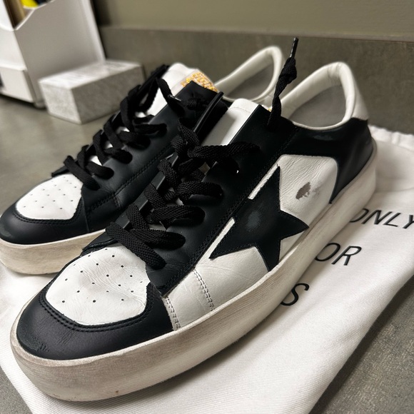 Never worn men’s golden goose stardan - Picture 3 of 6